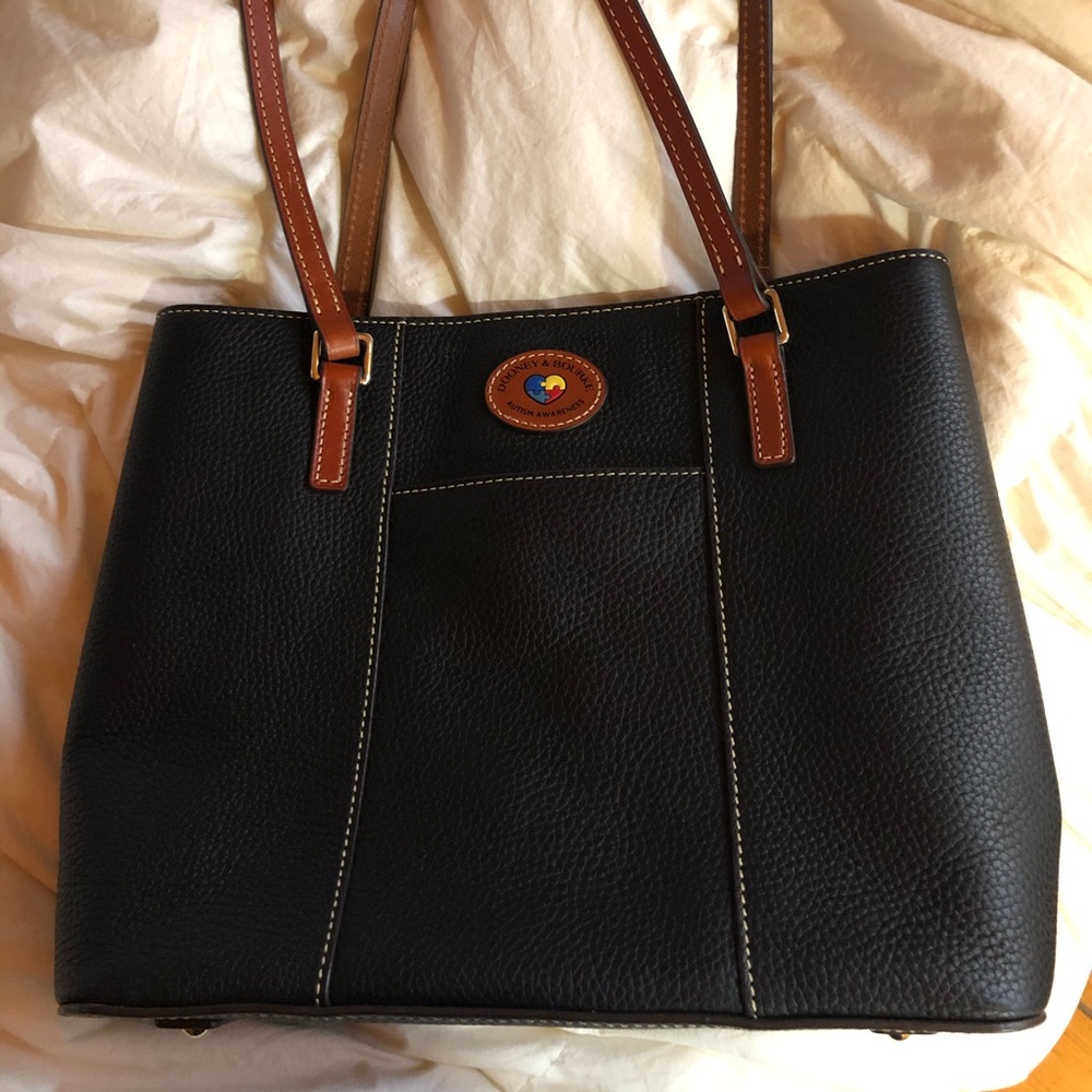 Dooney and Bourke tote